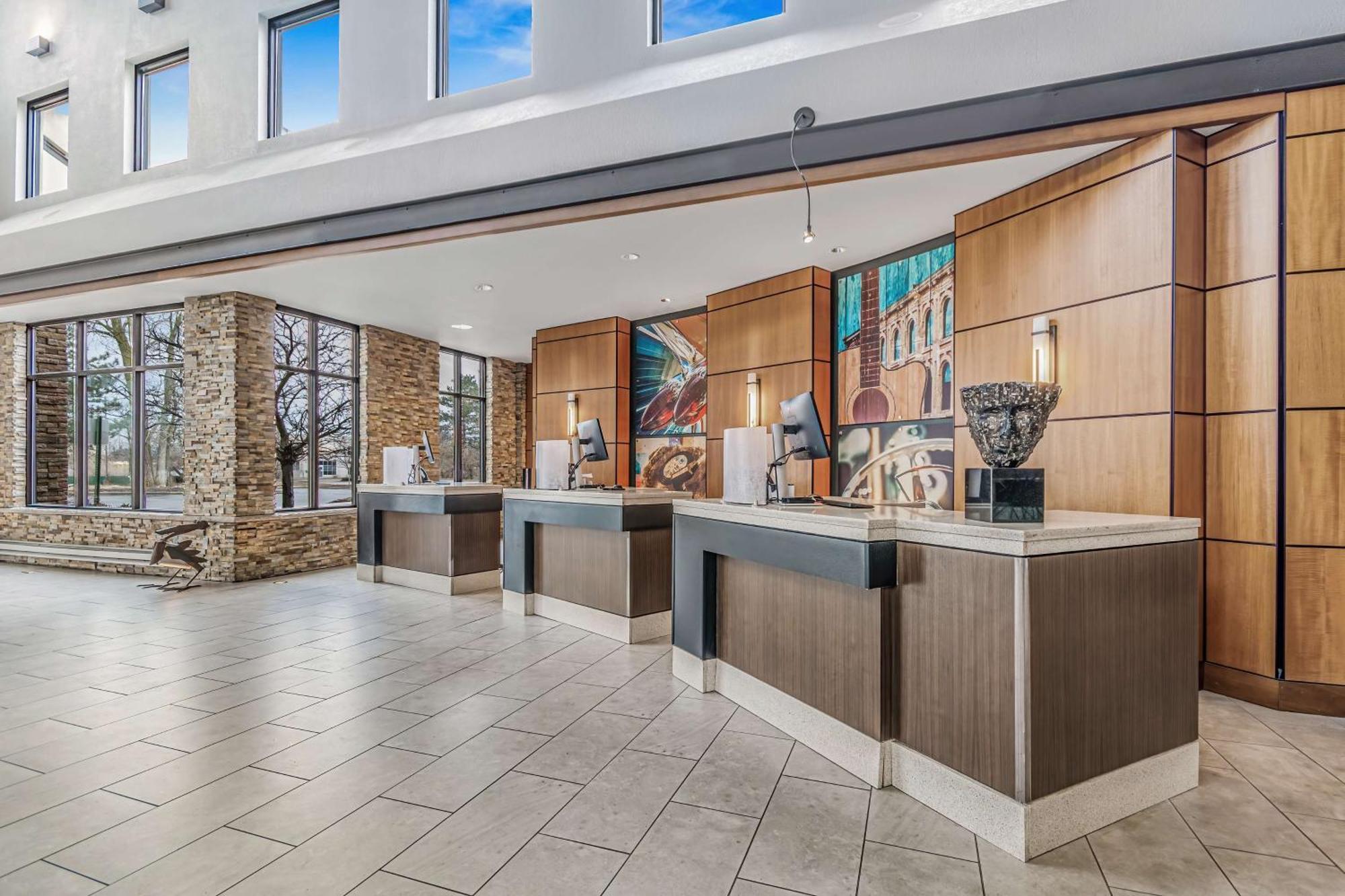 Embassy Suites By Hilton Detroit Metro Airport Romulus Zewnętrze zdjęcie